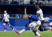 LOL决赛-狼队主场-战平埃弗顿,车臣高富帅再破球荒的简单介绍