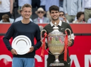 英雄联盟总决赛门票-戴维斯杯碾压拉沃尔杯，阿尔卡拉斯刷新纪录