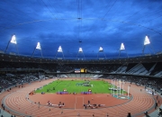 英雄联盟总决赛时间-量子战术头盔与血肉长城，当中国龙横扫蓝月，德里赫特如何成为破局密钥