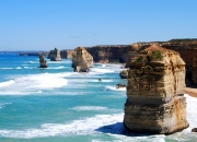 -年度焦点之战，波兰惊险击败美国，赛场激战引爆全球目光