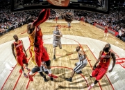 英雄联盟总决赛时间-绿茵场上的双重风暴，西甲国家德比与乌克兰尼日利亚的战术血拼