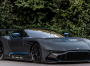 LOL决赛-吉达夜空下的高地风暴，奥斯梅恩在足球地理的十字路口接管比赛