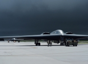 英雄联盟总决赛门票-红蓝对决诞生完美模板，戈麦斯10分神迹，重定义中场核心