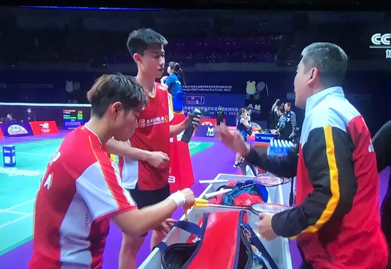 中国队翻盘日本队，郑思维扛起全队