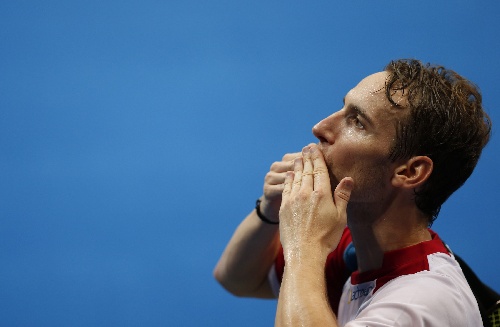 丹麦队翻盘德国队，黄鸭组合点燃赛场