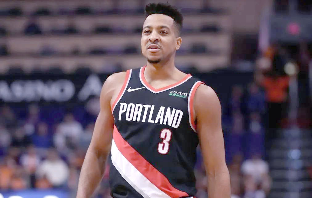 火箭险胜尼克斯，麦科勒姆高光表现