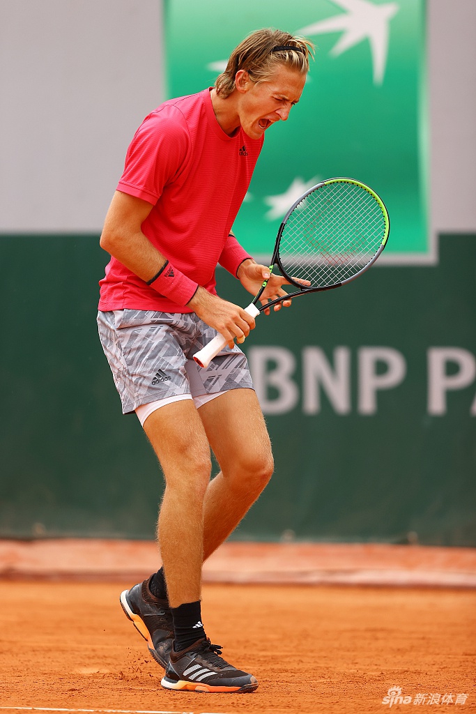 法网碾压年终总决赛,蒂姆扛起全队 法网碾压年终总决赛,蒂姆扛起全队