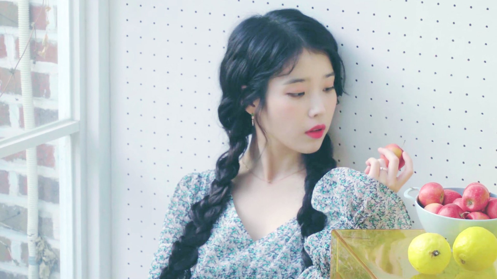 欧冠淘汰赛之夜,父亲遥控器上的双星闪耀