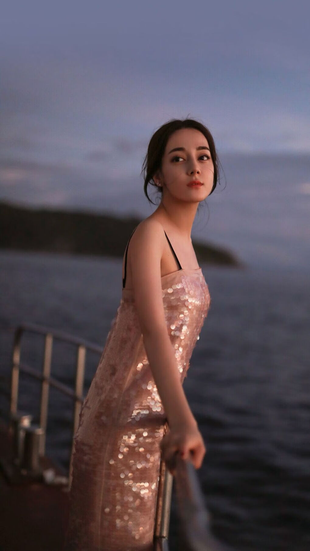 狼群撕碎孤骑,米切尔无争议最佳,森林狼团队篮球终结独行侠东契奇依赖症