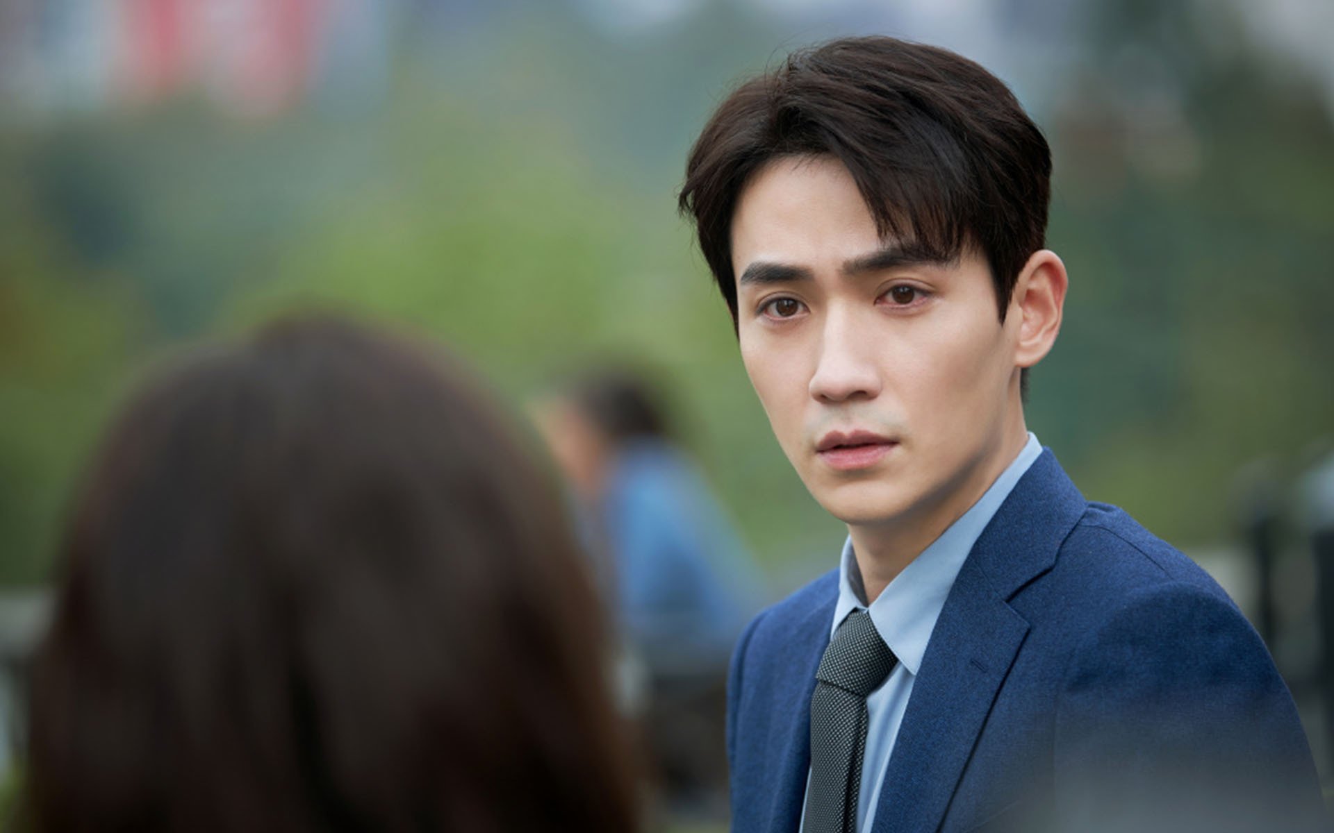 绿茵闪电与球场魔笛,当德甲争冠之夜遇见利拉德的攻防转换