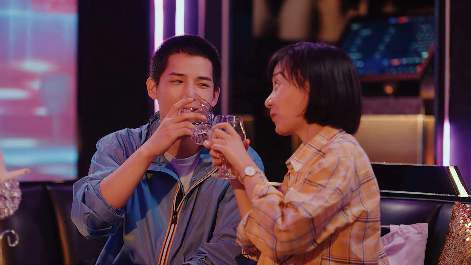 冰川与火山的碰撞，智利逆袭新西兰，斯通斯一锤定音